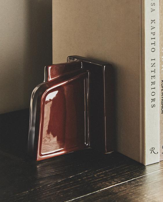 CERAMIC BOOKEND