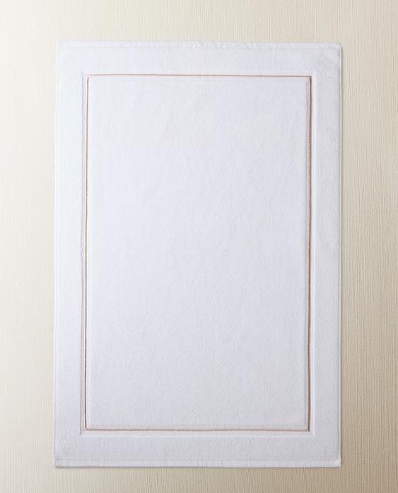 BATH MAT WITH TRIM