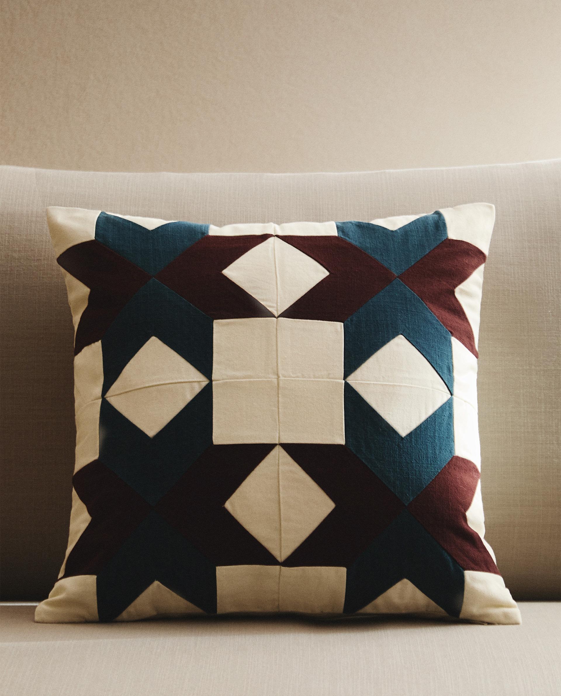 QUILTED PATCHWORK CUSHION COVER