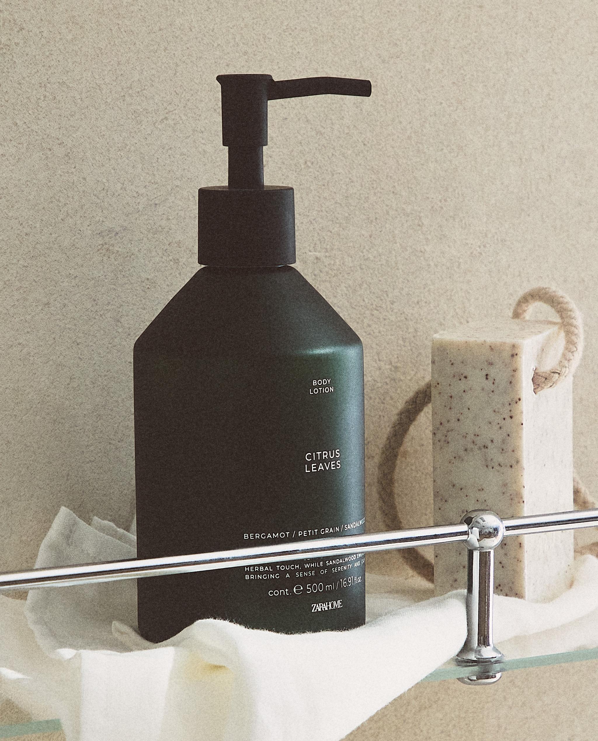 GLASS METAL BATHROOM SHELF product thumbnail 9