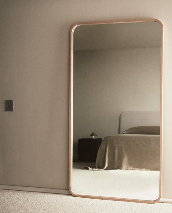 LARGE ROUND FULL LENGTH MIRROR WITH FRAME