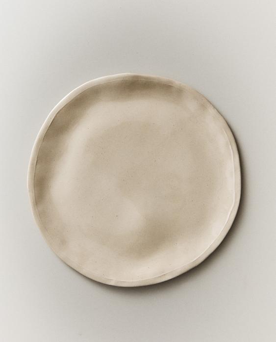 STONEWARE DINNER PLATE