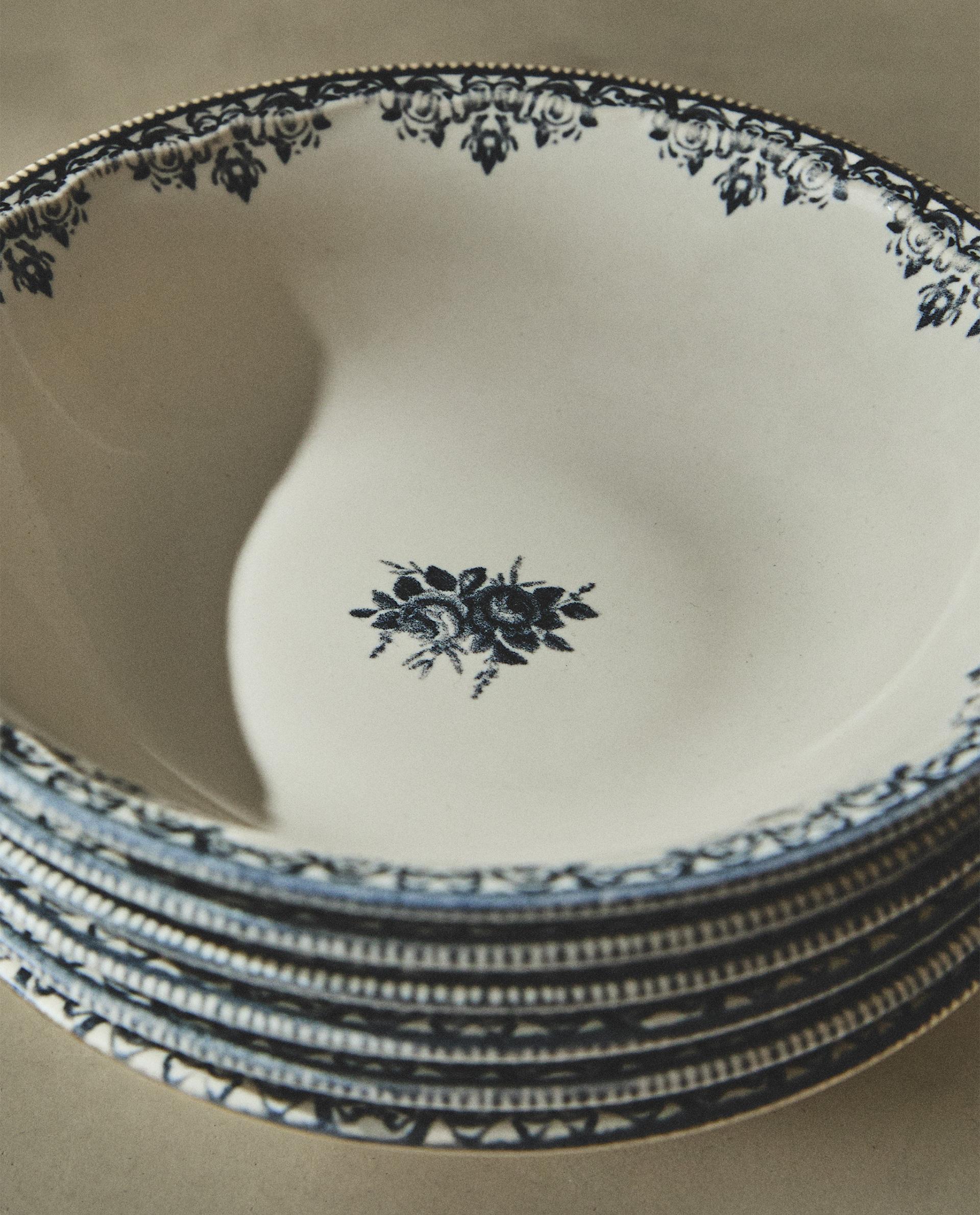 DESSERT BOWL WITH PLACEMENT DESIGN