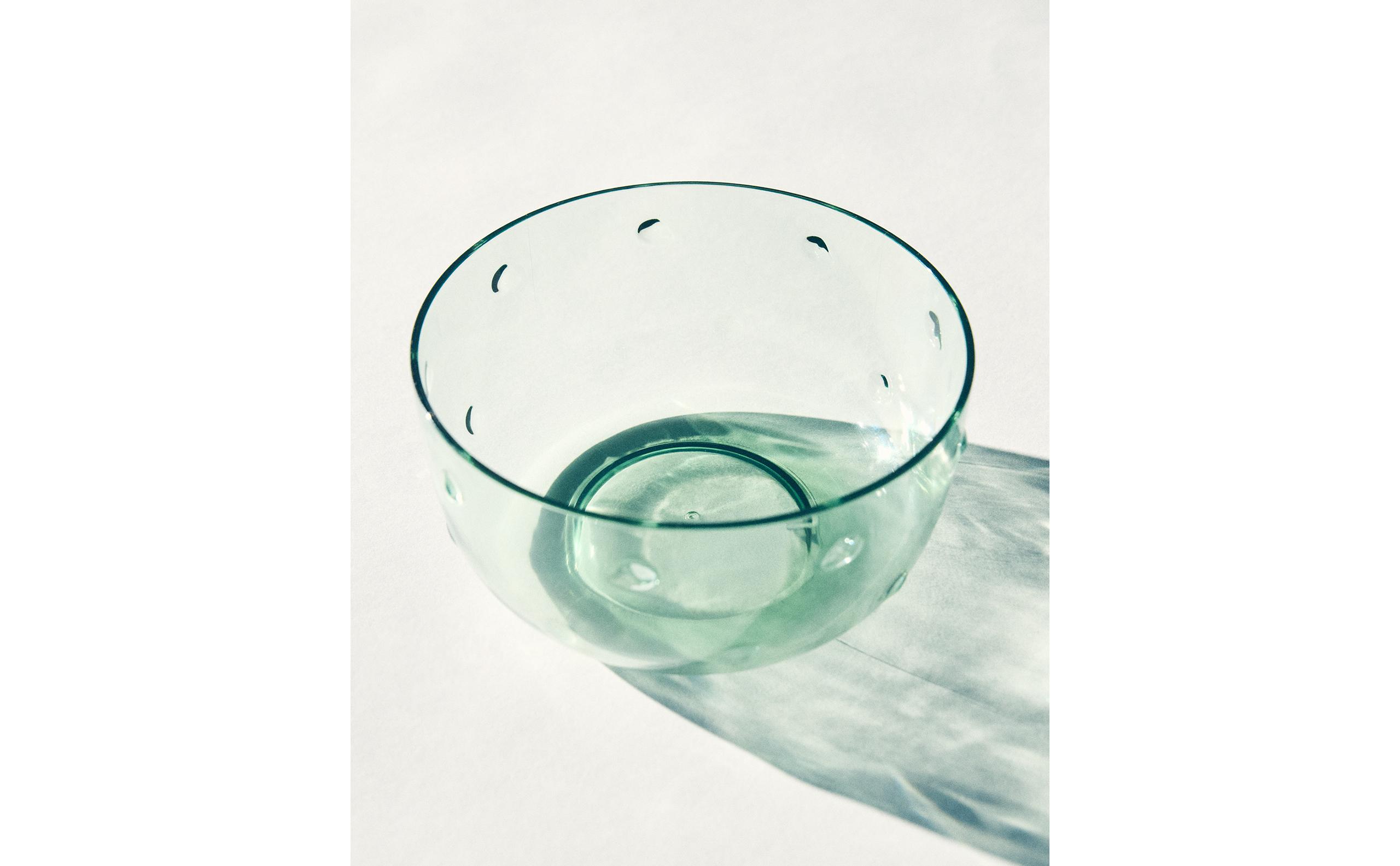 ACRYLIC BOWL WITH POLKA DOTS product thumbnail 9