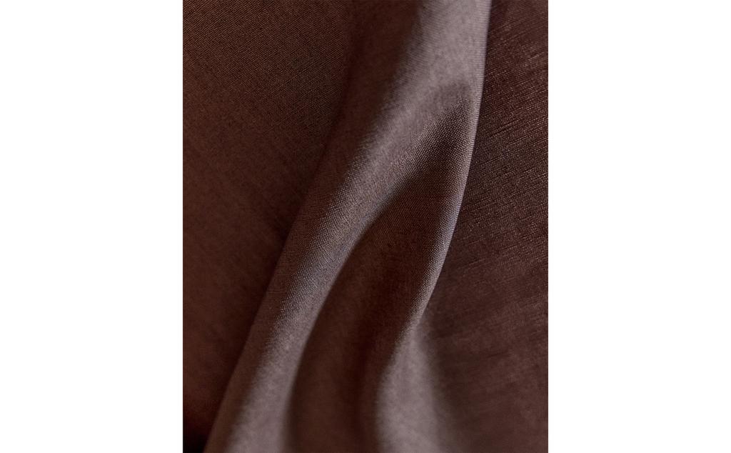PLAIN-COLOURED LINEN TABLECLOTH