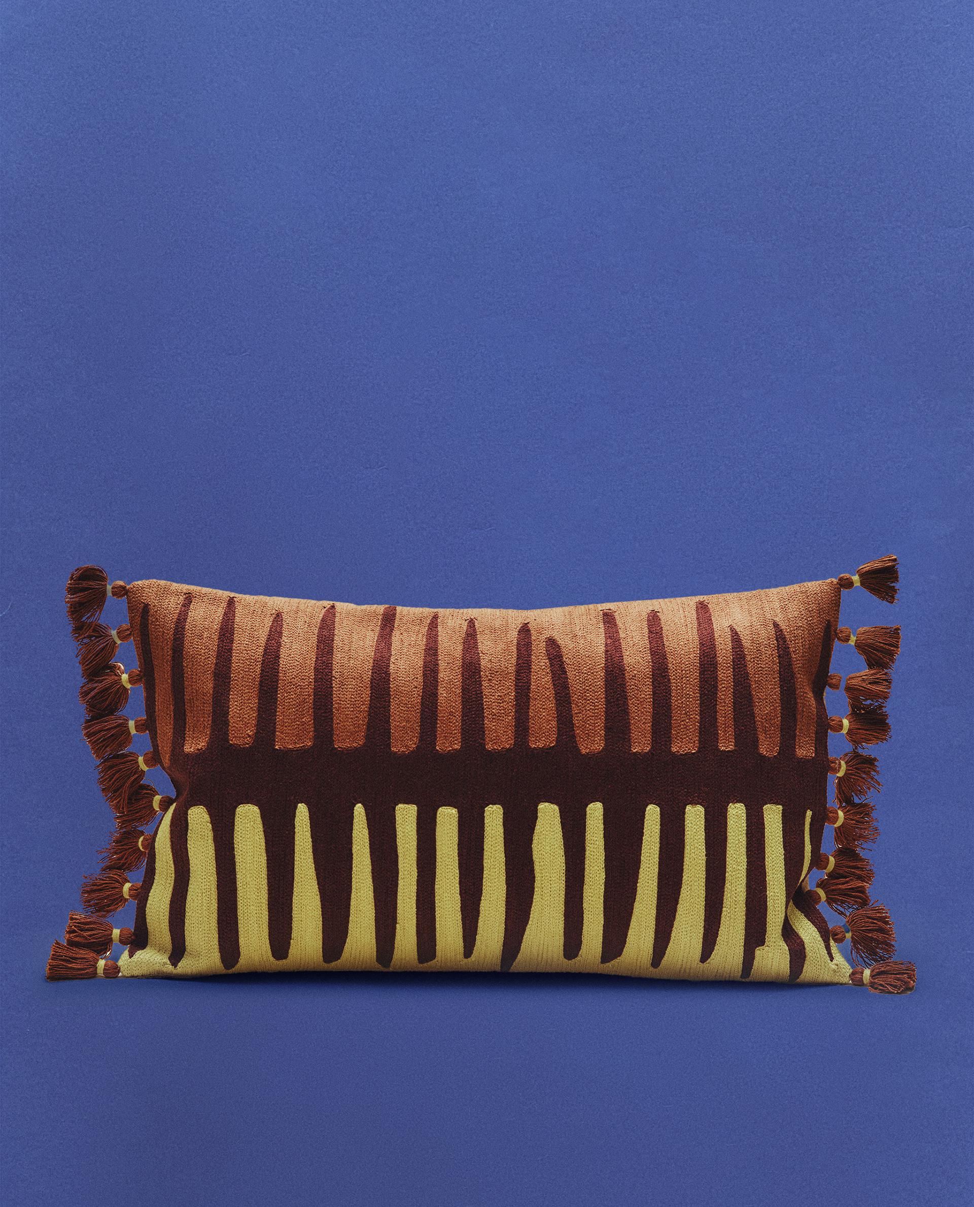 THORN DESIGN COTTON CUSHION COVER X COLLAGERIE