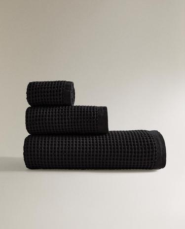 WAFFLE-KNIT COTTON BATH TOWEL