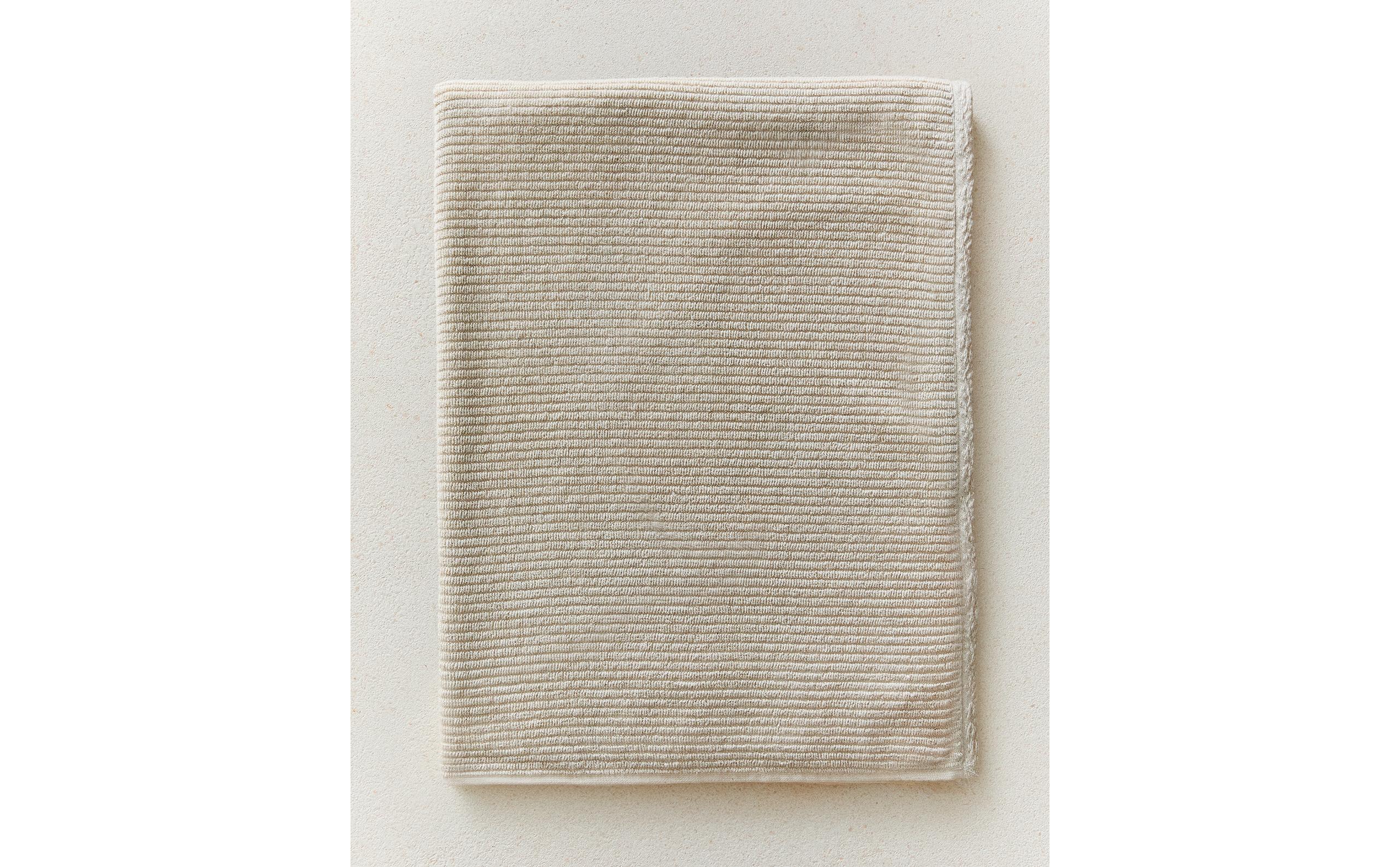 TEXTURED BATH TOWEL product thumbnail 9