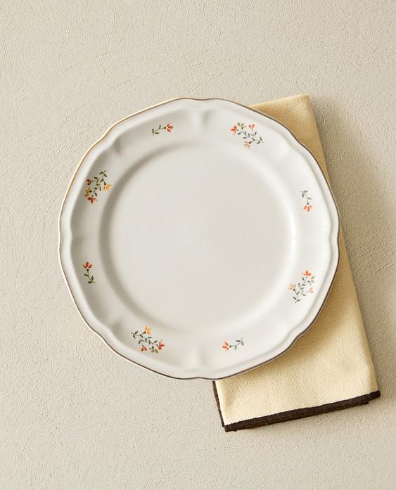PORCELAIN DESSERT PLATE WITH FLORAL PRINT