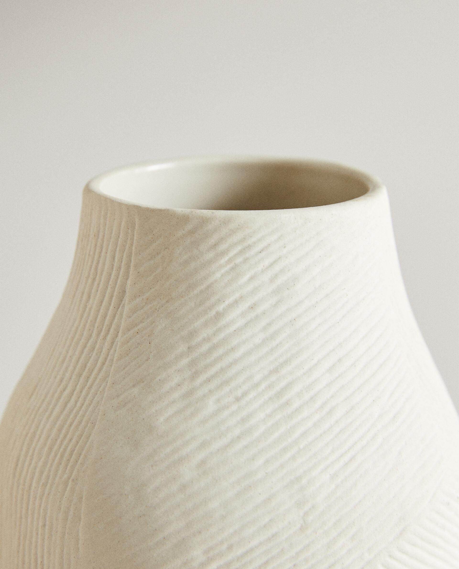 TEXTURED CERAMIC VASE product thumbnail 15