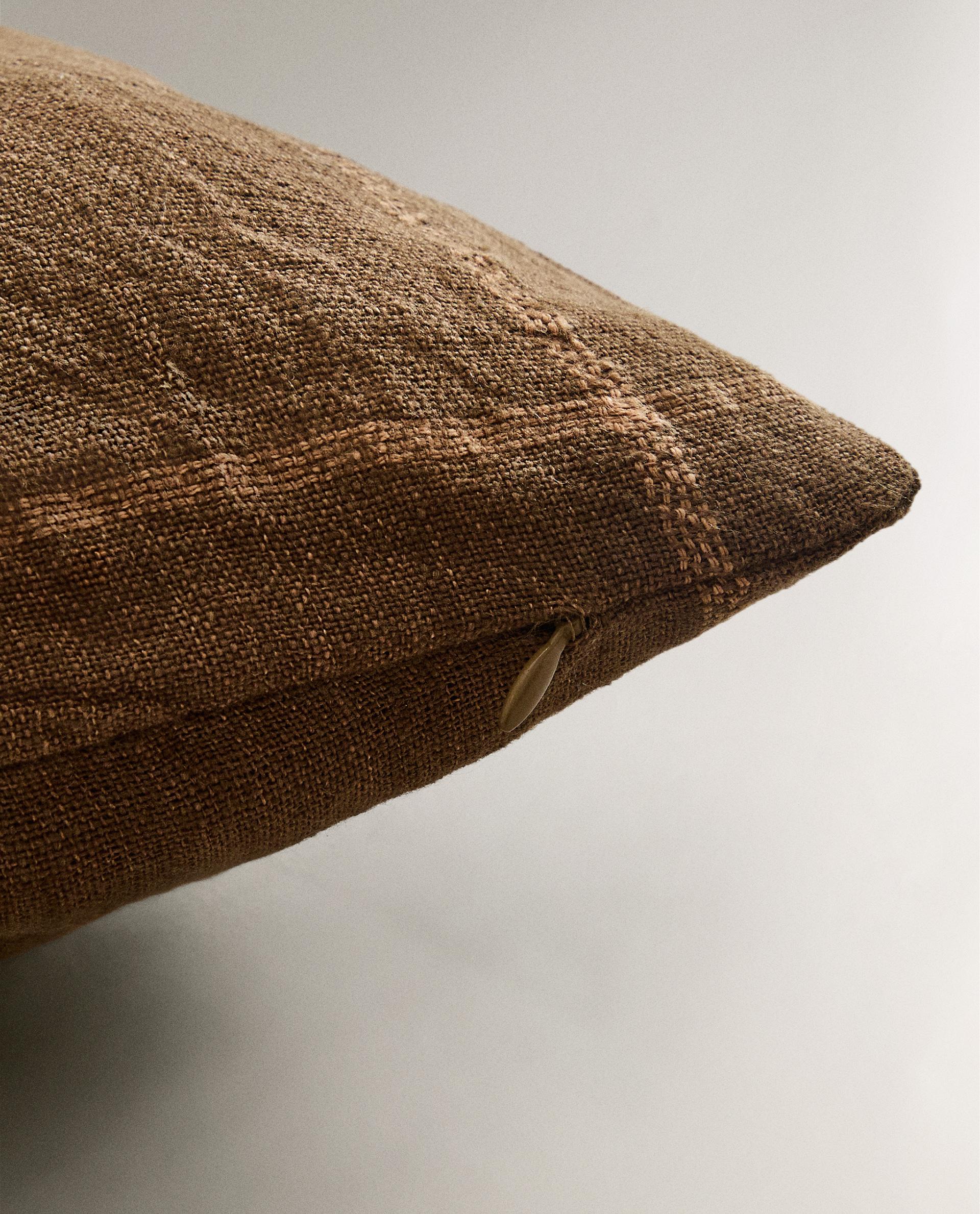 LINEN CUSHION COVER