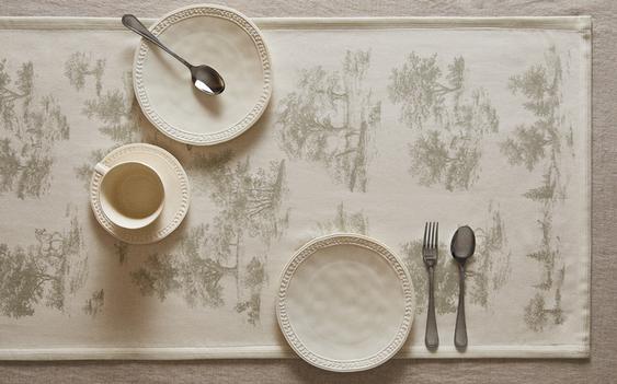 TOILE DE JOUY TABLE RUNNER WITH HORSES