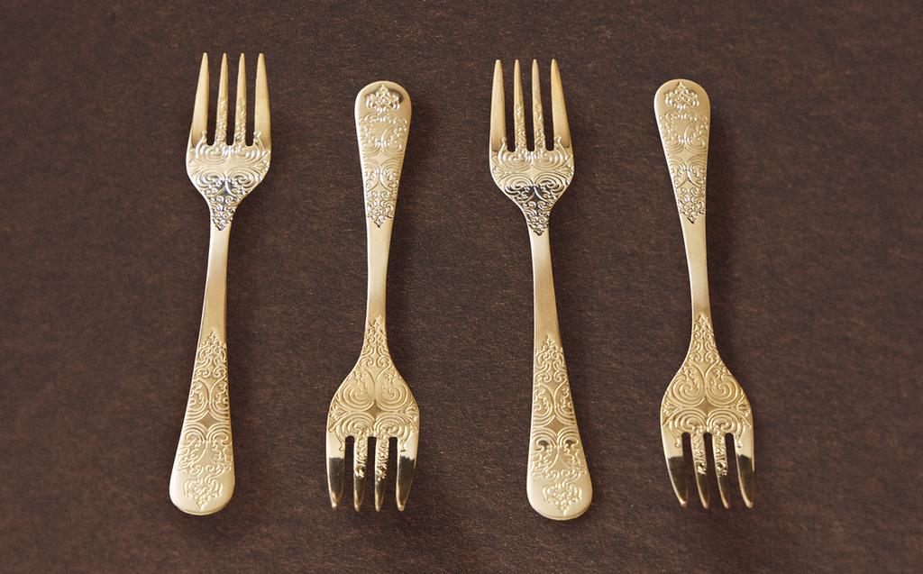 SET OF ENGRAVED FORKS (SET OF 4) SET OF ENGRAVED FORKS (SET OF 4)