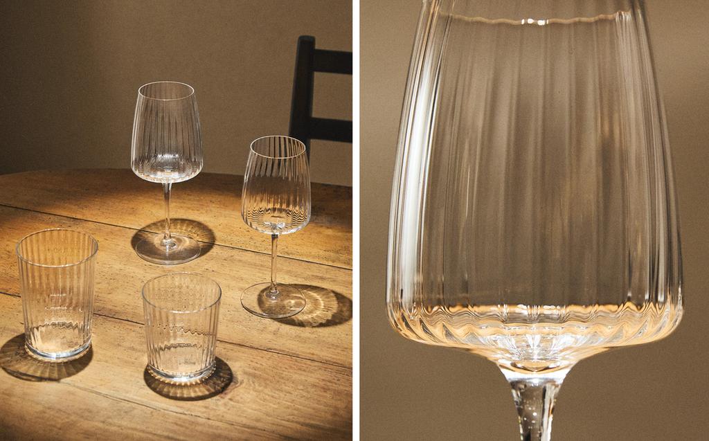 SET AUS GLÄSERN MIT LINIEN