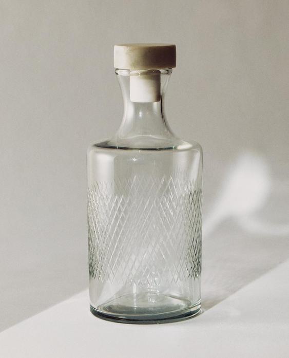 قنينة زجاجية