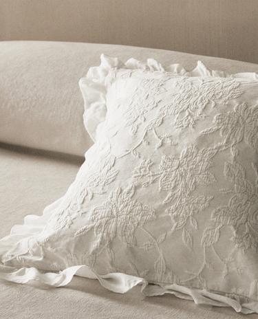 JACQUARD CUSHION COVER WITH RUFFLE