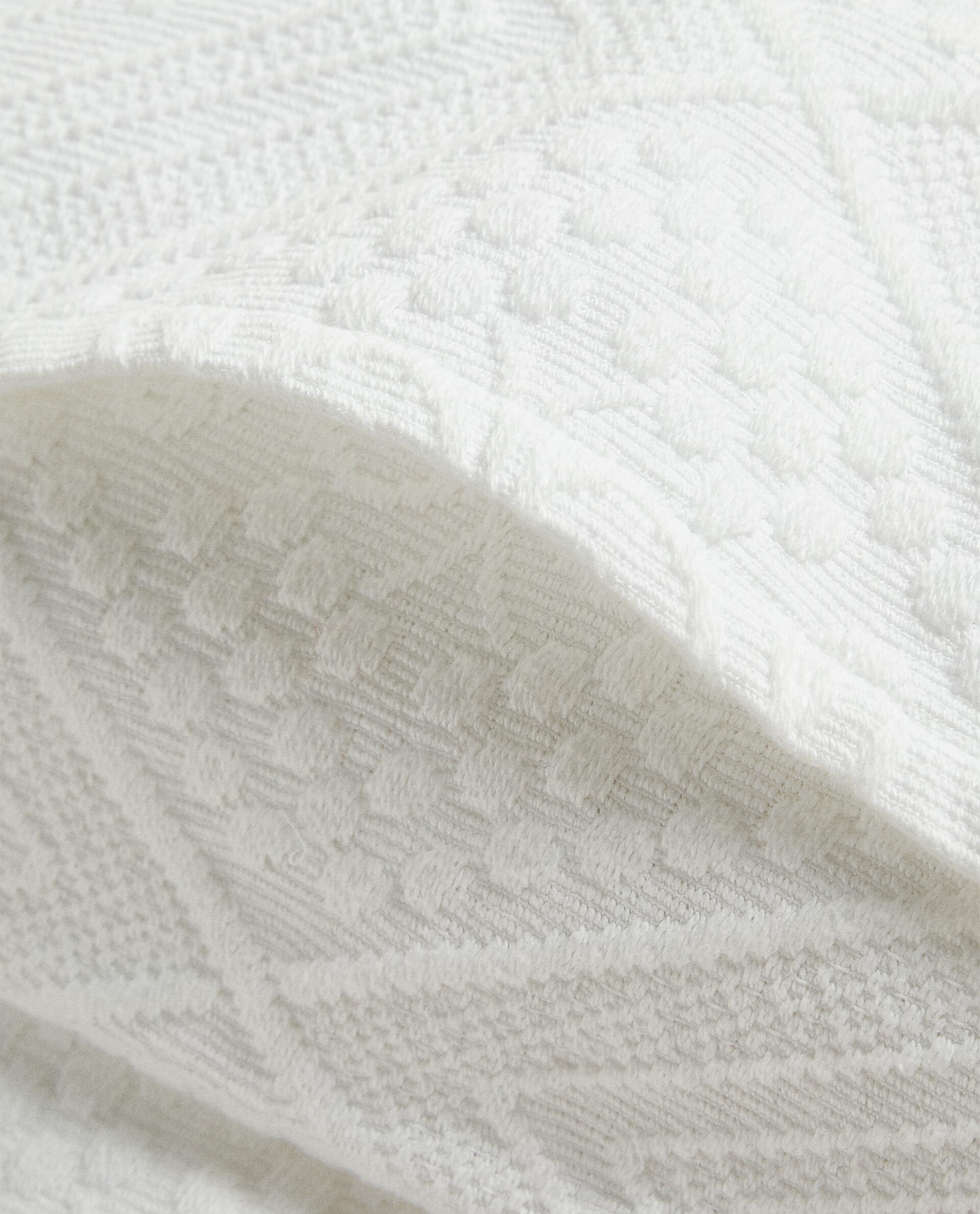 COTTON CUSHION COVER WITH GEOMETRIC DESIGN product thumbnail 6