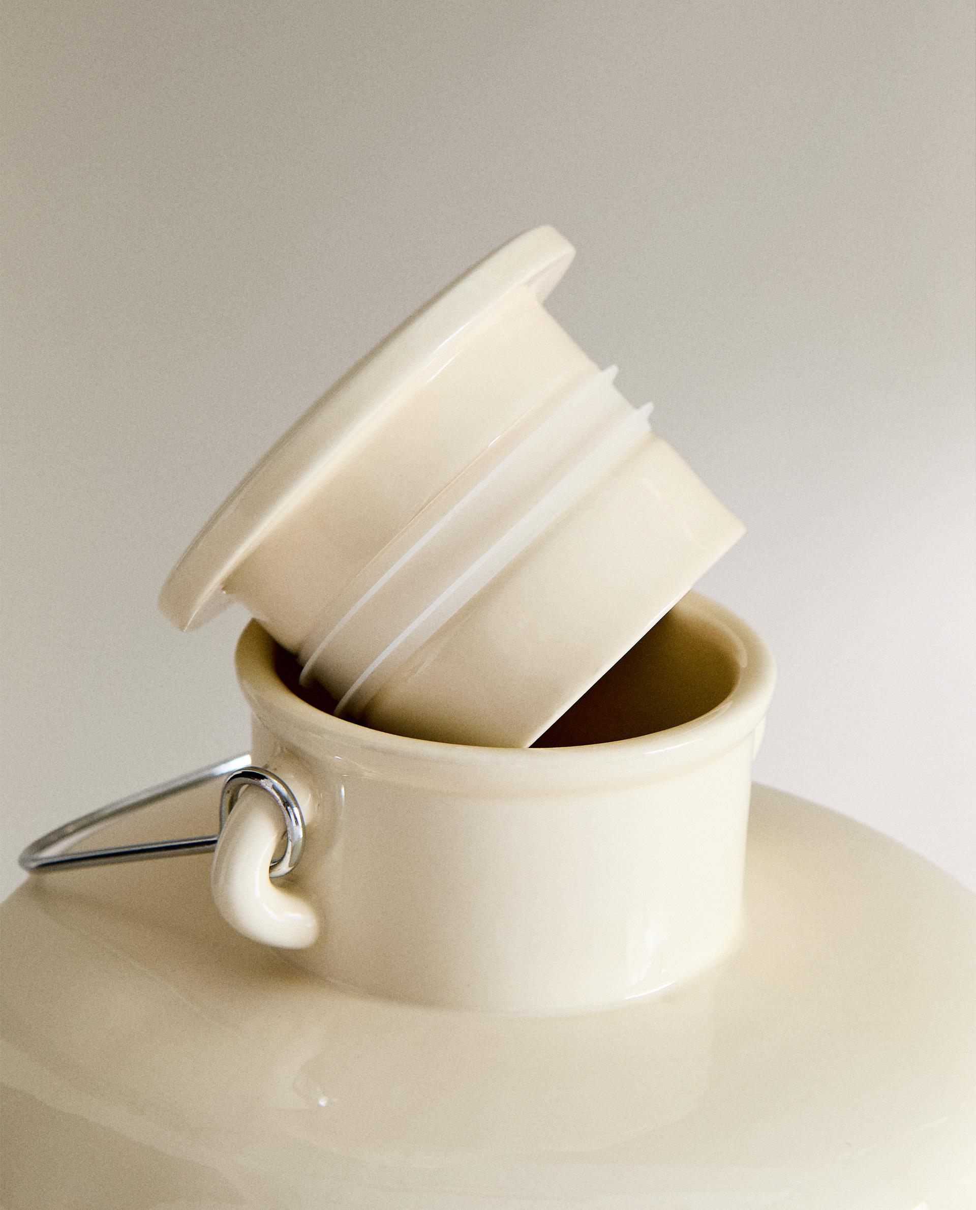 LAUNDRY DETERGENT DISPENSER product thumbnail 4