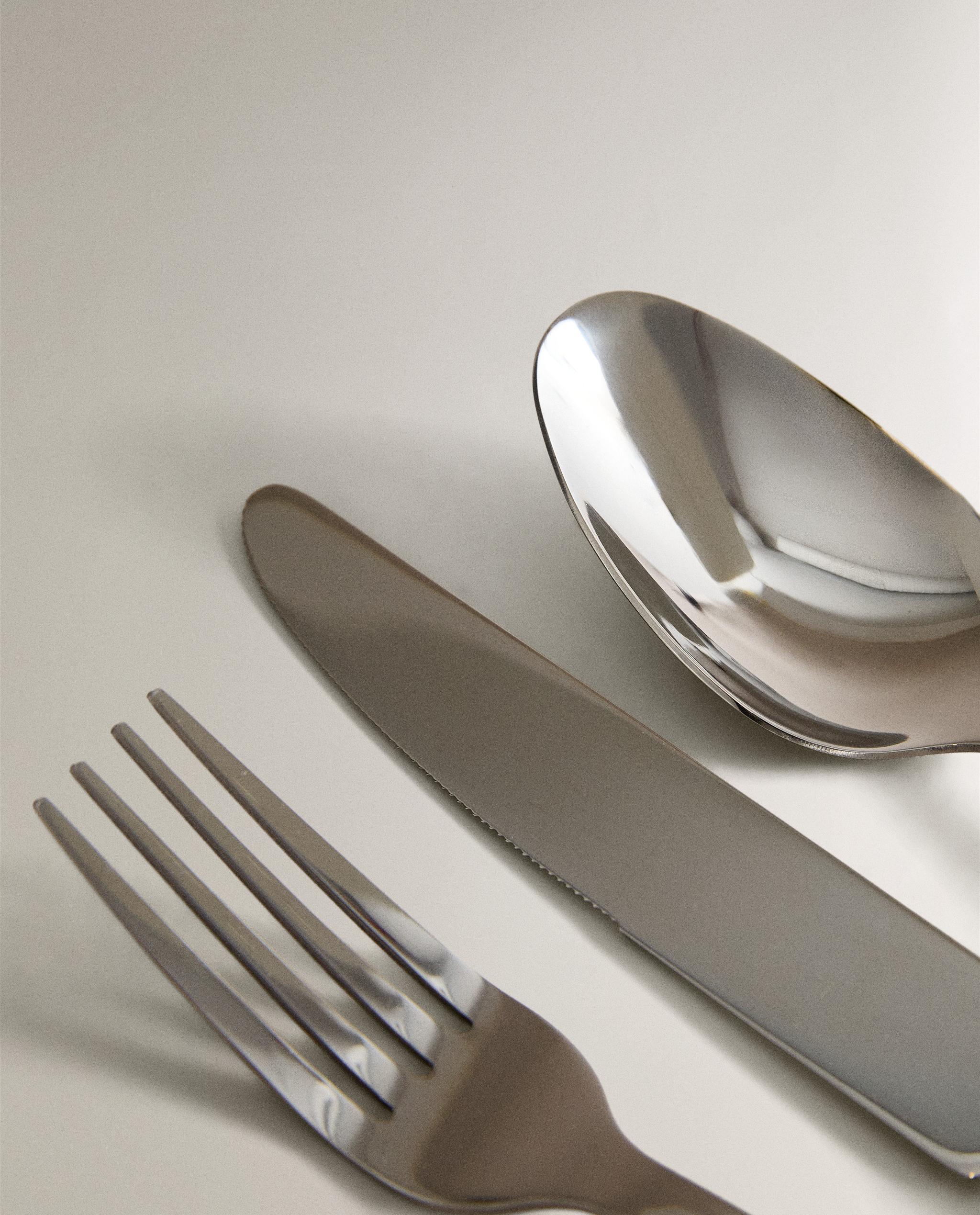 CUTLERY SET WITH STRIPED HANDLE (SET OF 4) product thumbnail 14