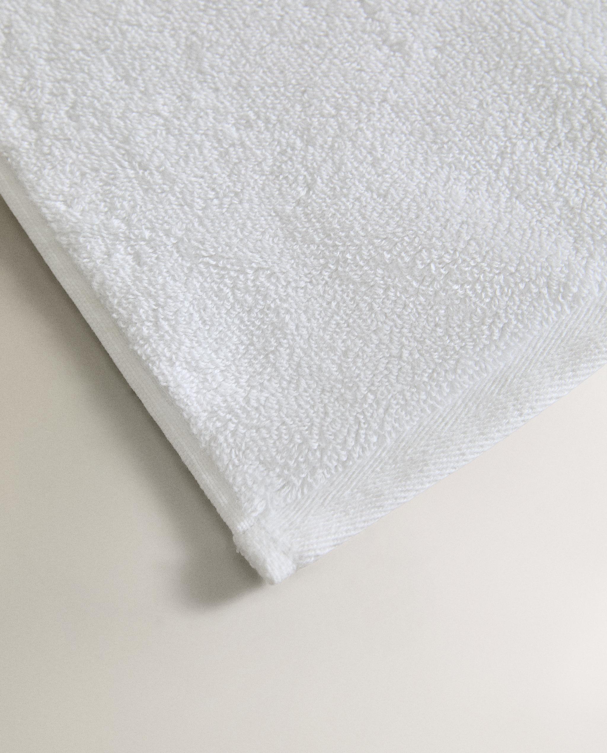 EXTRA SOFT COTTON BATH TOWEL (700 GXM²) product thumbnail 16
