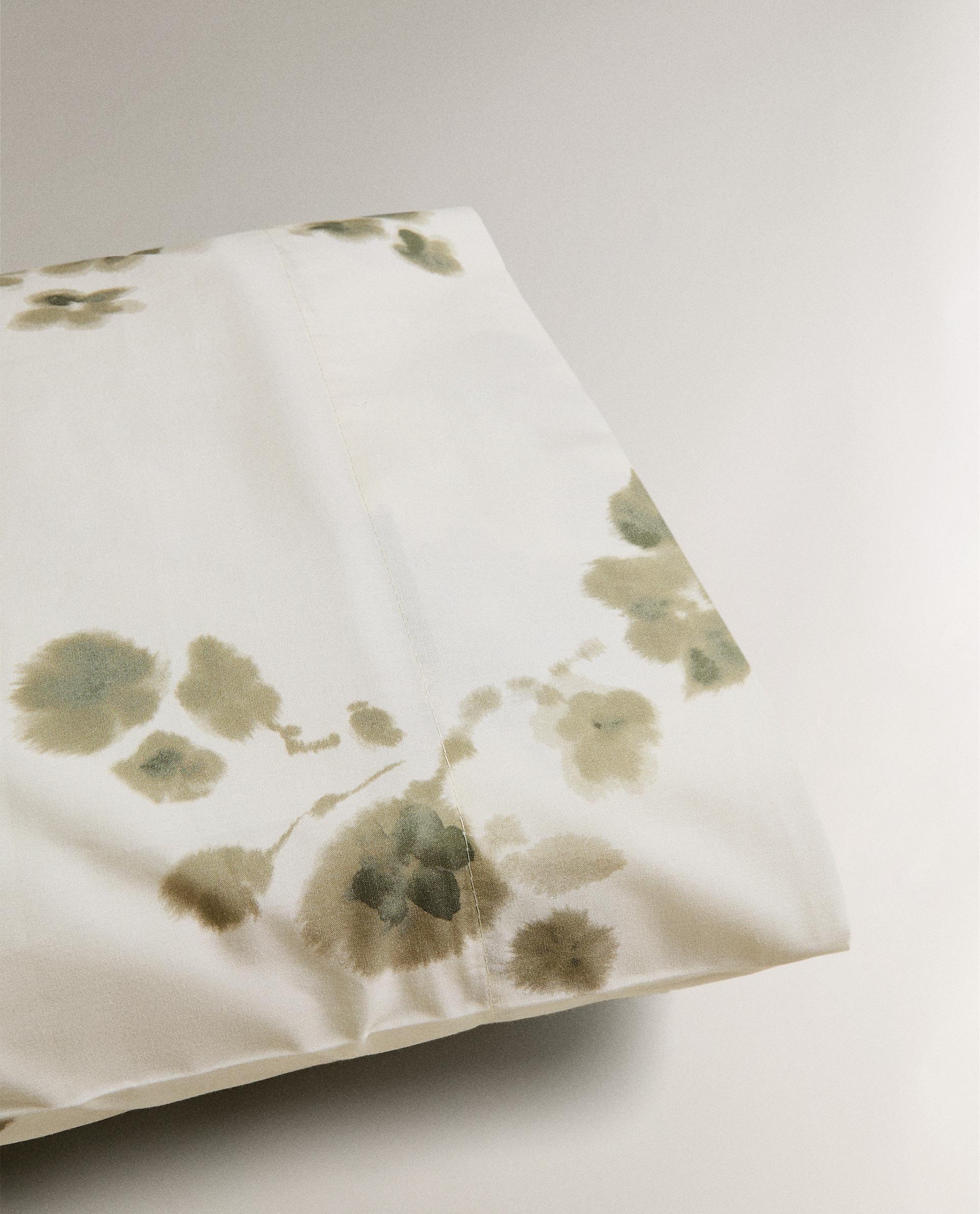 BLENDED PRINT PILLOWCASE