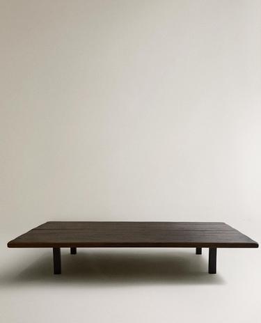 LOW-LEGGED COFFEE TABLE