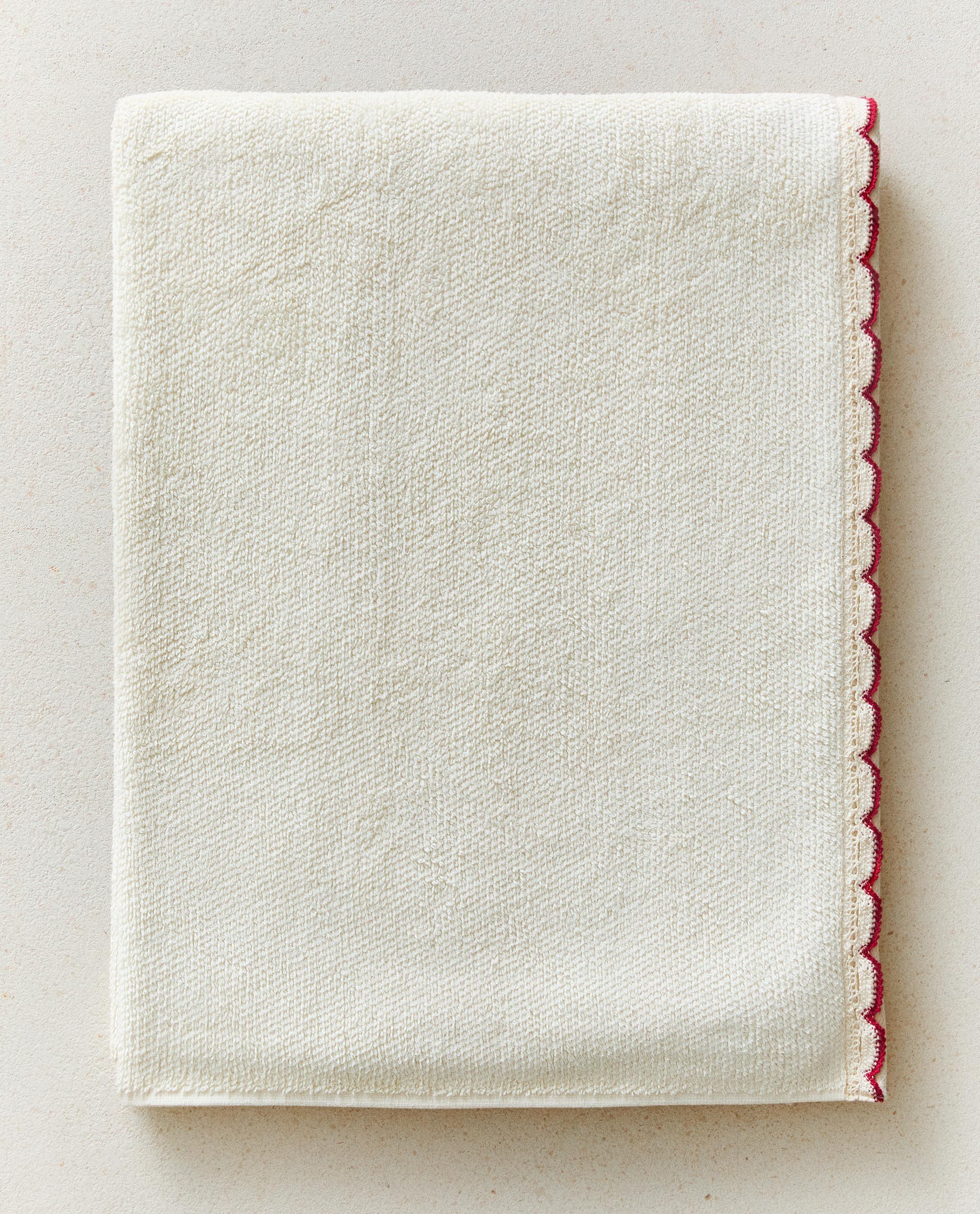 CONTRAST CROCHET BATH TOWEL product thumbnail 8