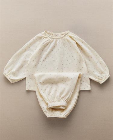 PIJAMA BEBÉ FLOR