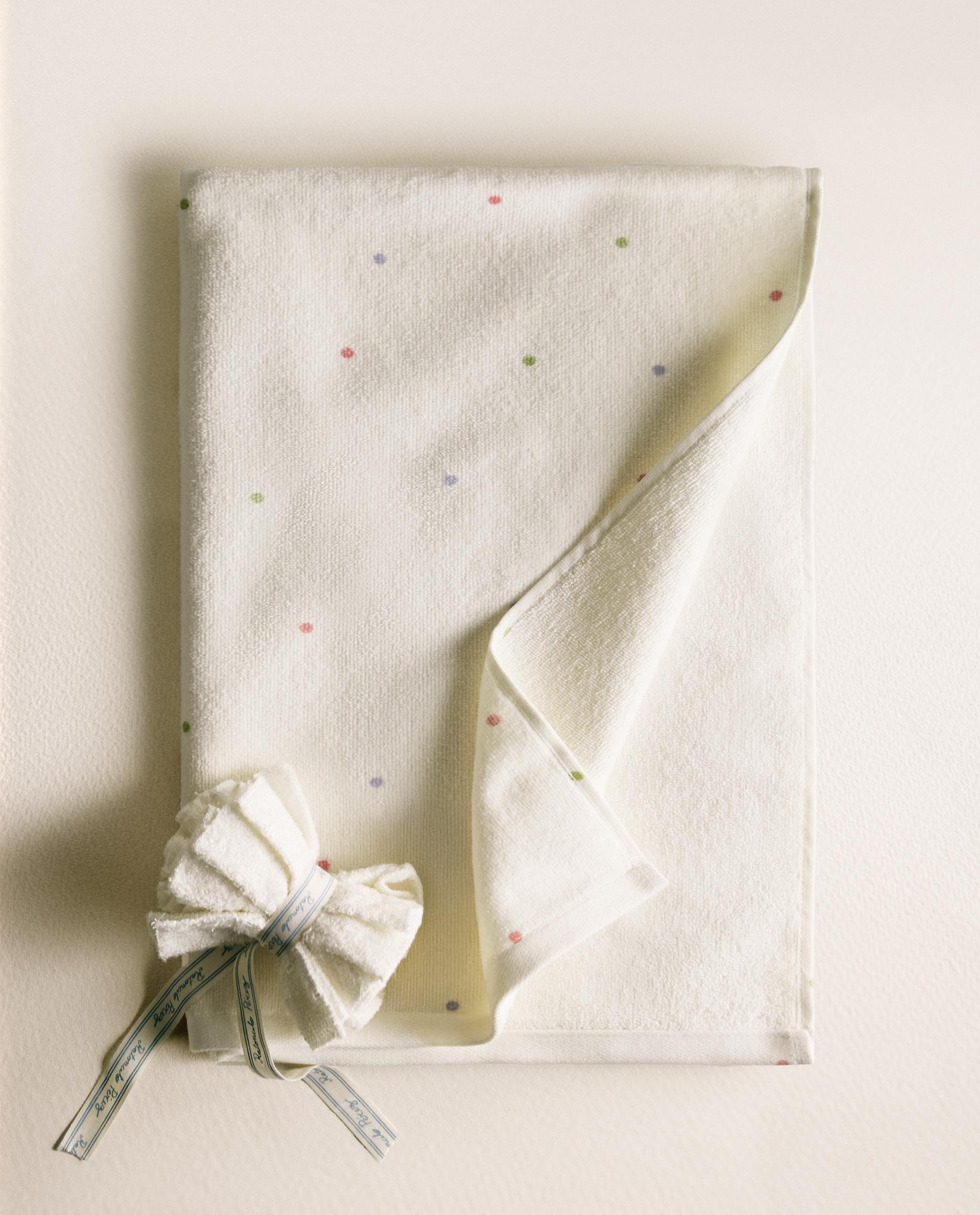 KIDS' VELOUR POLKA DOT TOWEL product thumbnail 10