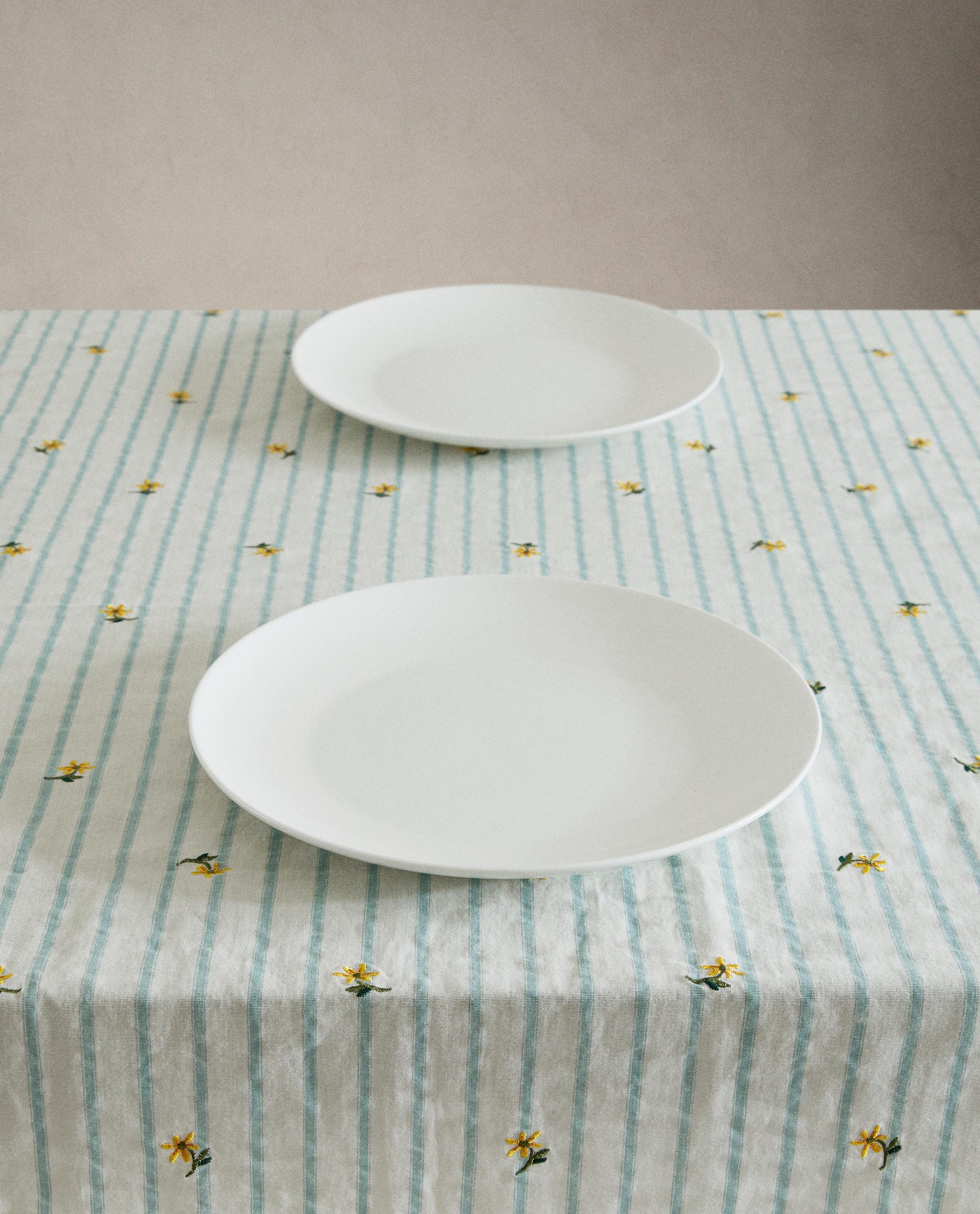 STRIPED TABLECLOTH WITH FLORAL EMBROIDERY product thumbnail 4