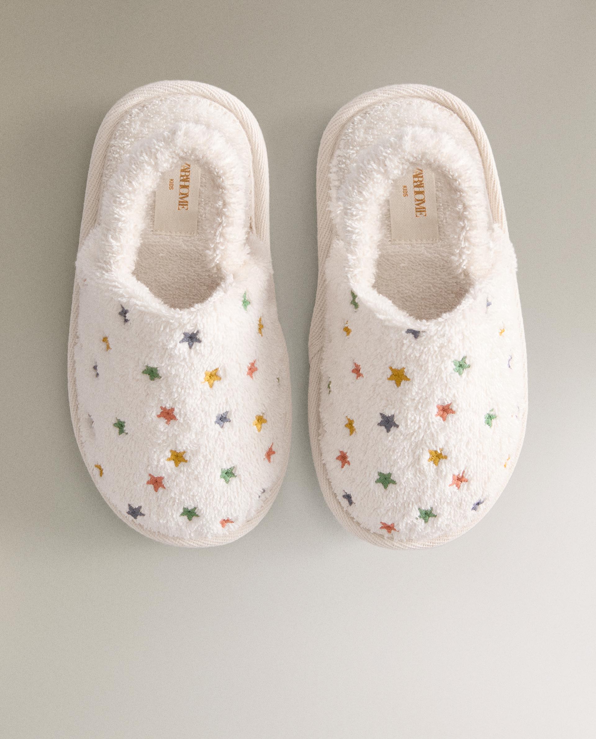 ZAPATILLA TOALLA BAÑO ESTRELLAS