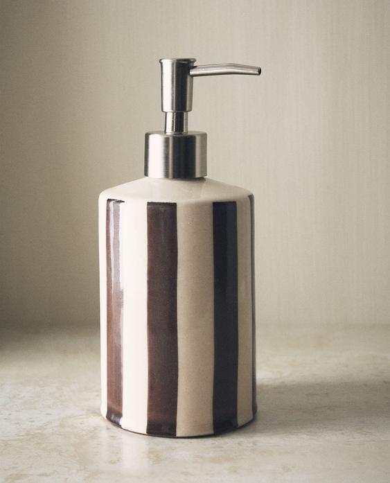 ΔΟΧΕΙΟ ΥΓΡΟΥ ΣΑΠΟΥΝΙΟΥ ΜΕ ΚΑΦΕ ΡΙΓΕΣ ΔΟΧΕΙΟ ΥΓΡΟΥ ΣΑΠΟΥΝΙΟΥ ΜΕ ΚΑΦΕ ΡΙΓΕΣ