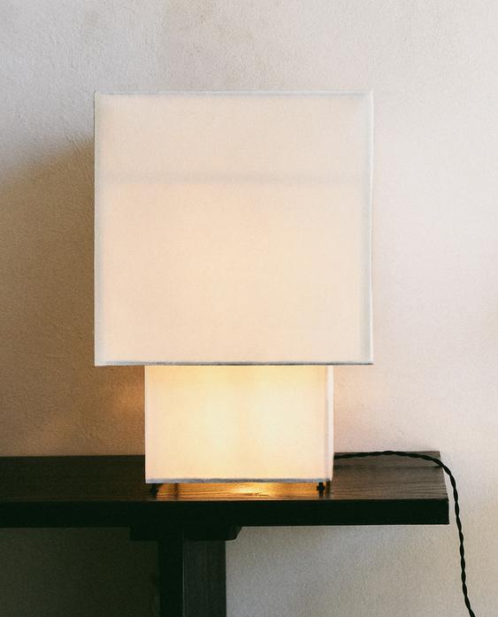 TABLE LAMP M 02