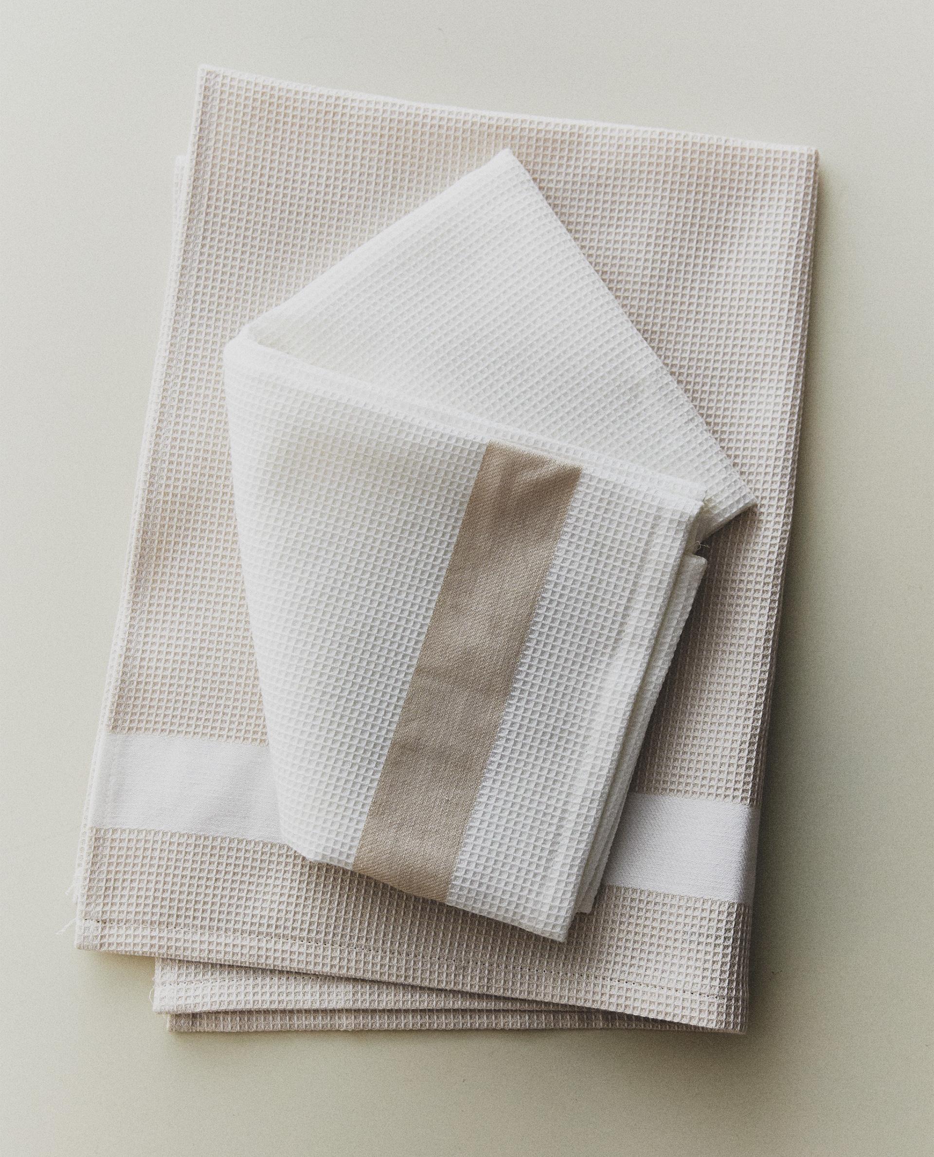 PACK OF WAFFLE-KNIT TEA TOWELS (PACK OF 2) product thumbnail 3