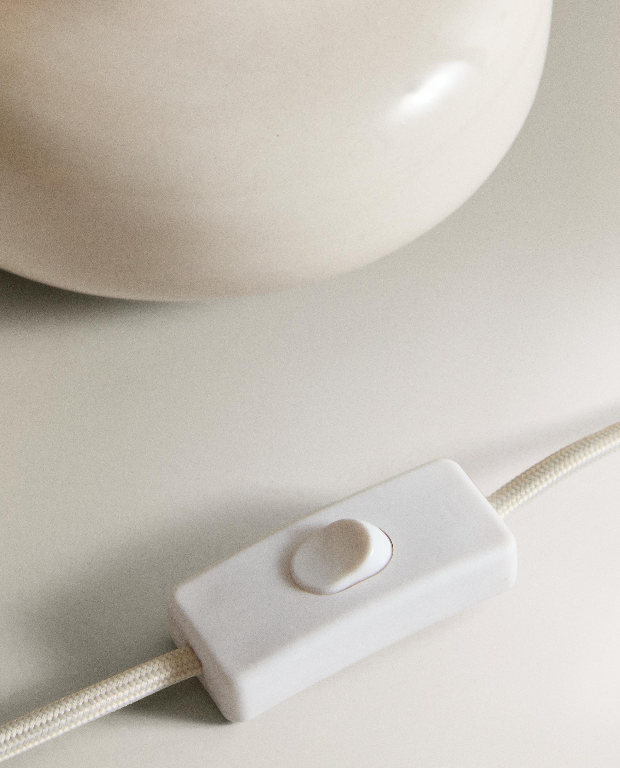 セラミックベース スモールテーブルランプ | Zara Home 日本/Japan