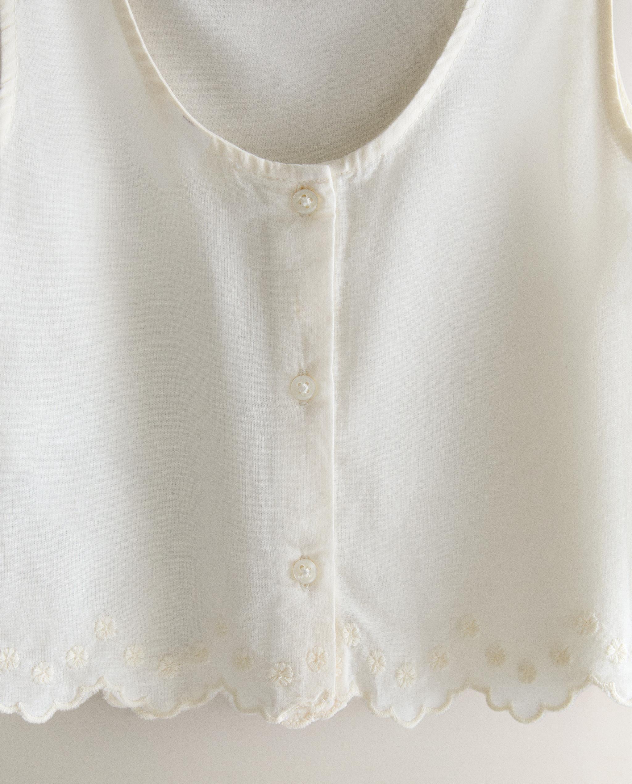 CHILDREN'S EMBROIDERED COTTON TOP AND SHORTS SET product thumbnail 6