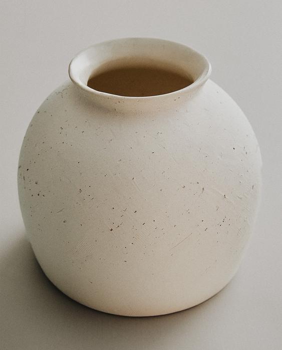 ROUND CERAMIC VASE ROUND CERAMIC VASE