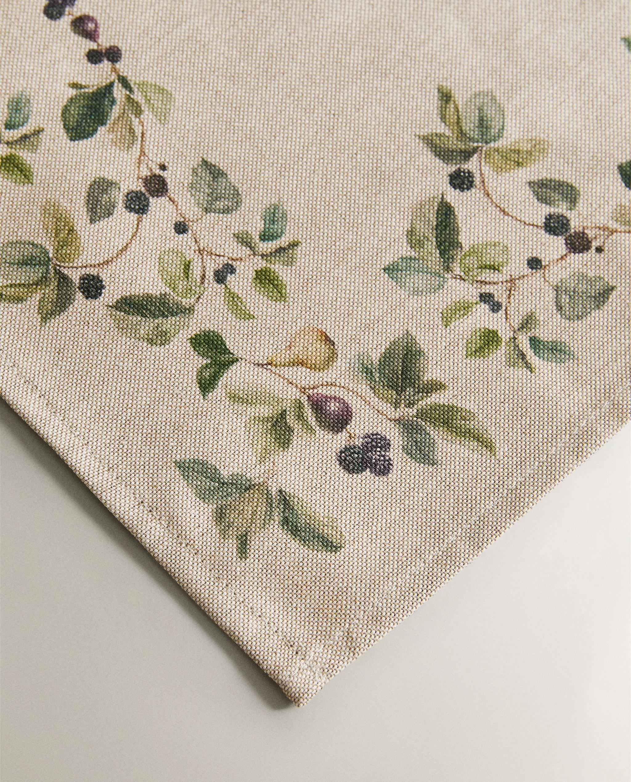 PACK OF FRUIT PRINT NAPKINS (PACK OF 2) product thumbnail 2