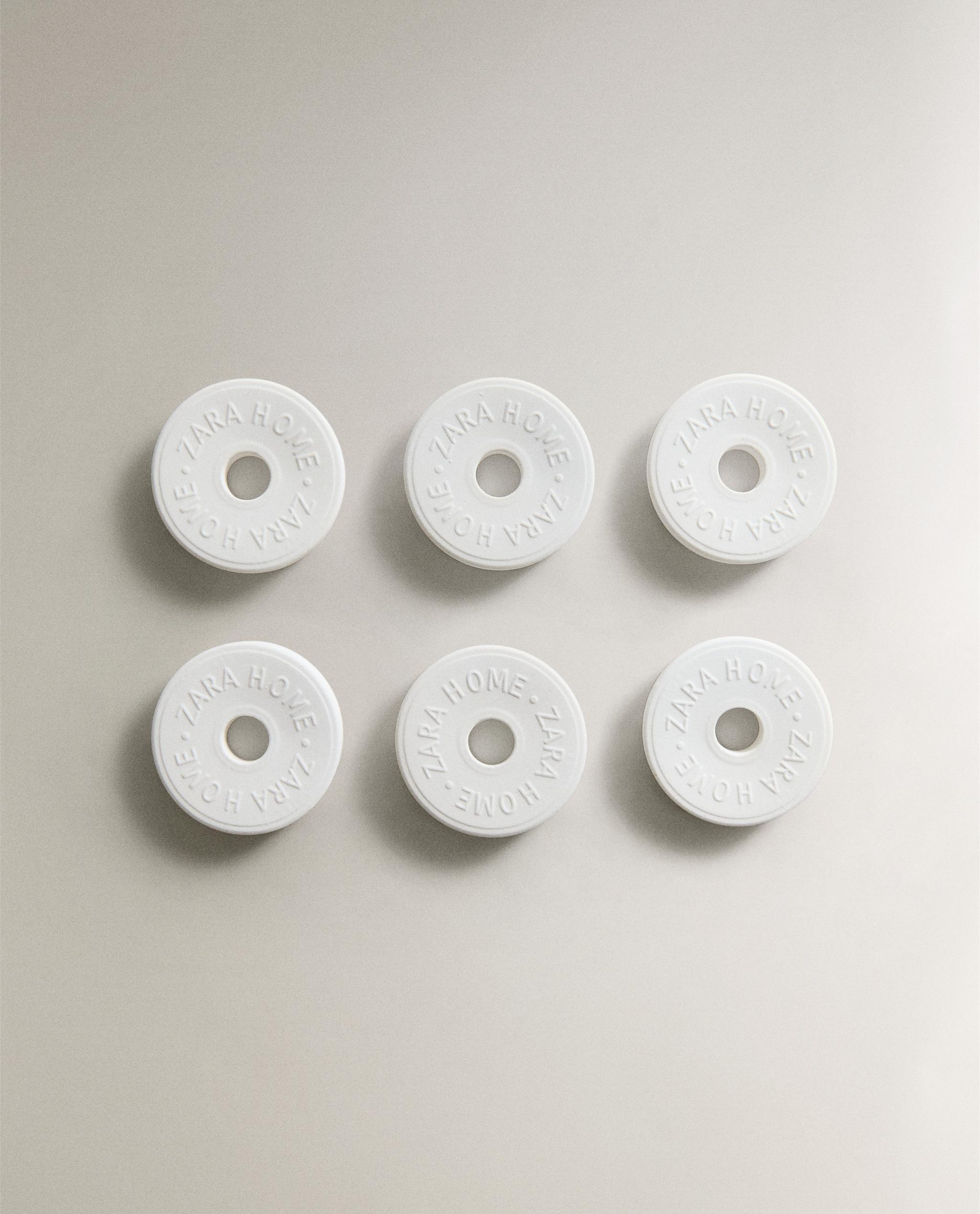 WHITE POWDERY SCENTED CERAMIC PACK (PACK OF 6) product thumbnail 4