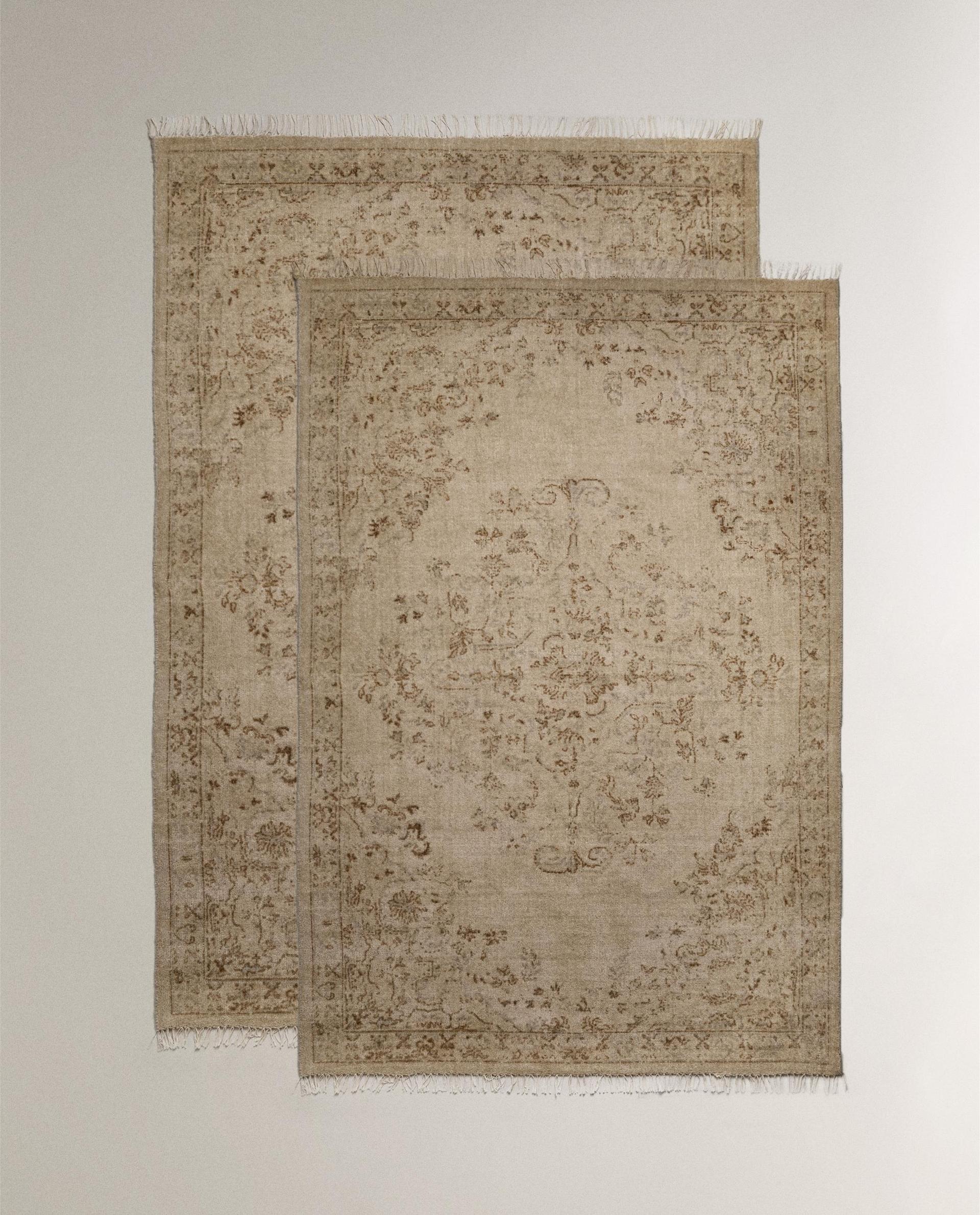 TAPIS EN LAINE IMPRIMÉ FLEURI TAPIS EN LAINE IMPRIMÉ FLEURI