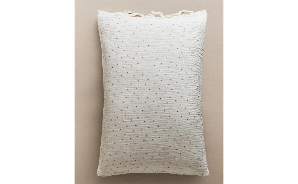 KIDS' DOTTED COTTON PILLOWCASE KIDS' DOTTED COTTON PILLOWCASE