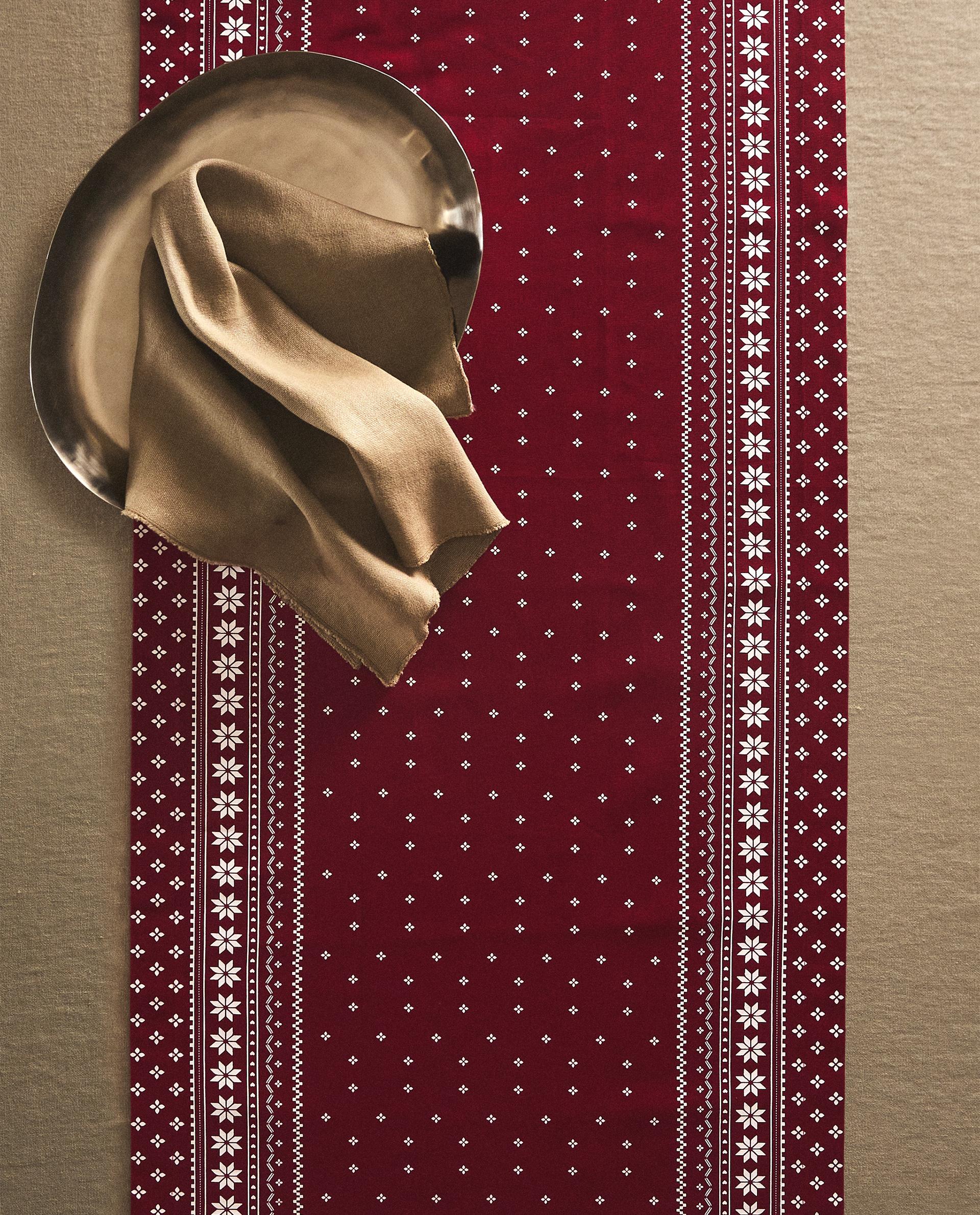 WINTER CHRISTMAS COTTON TABLE RUNNER | Zara Home United States of