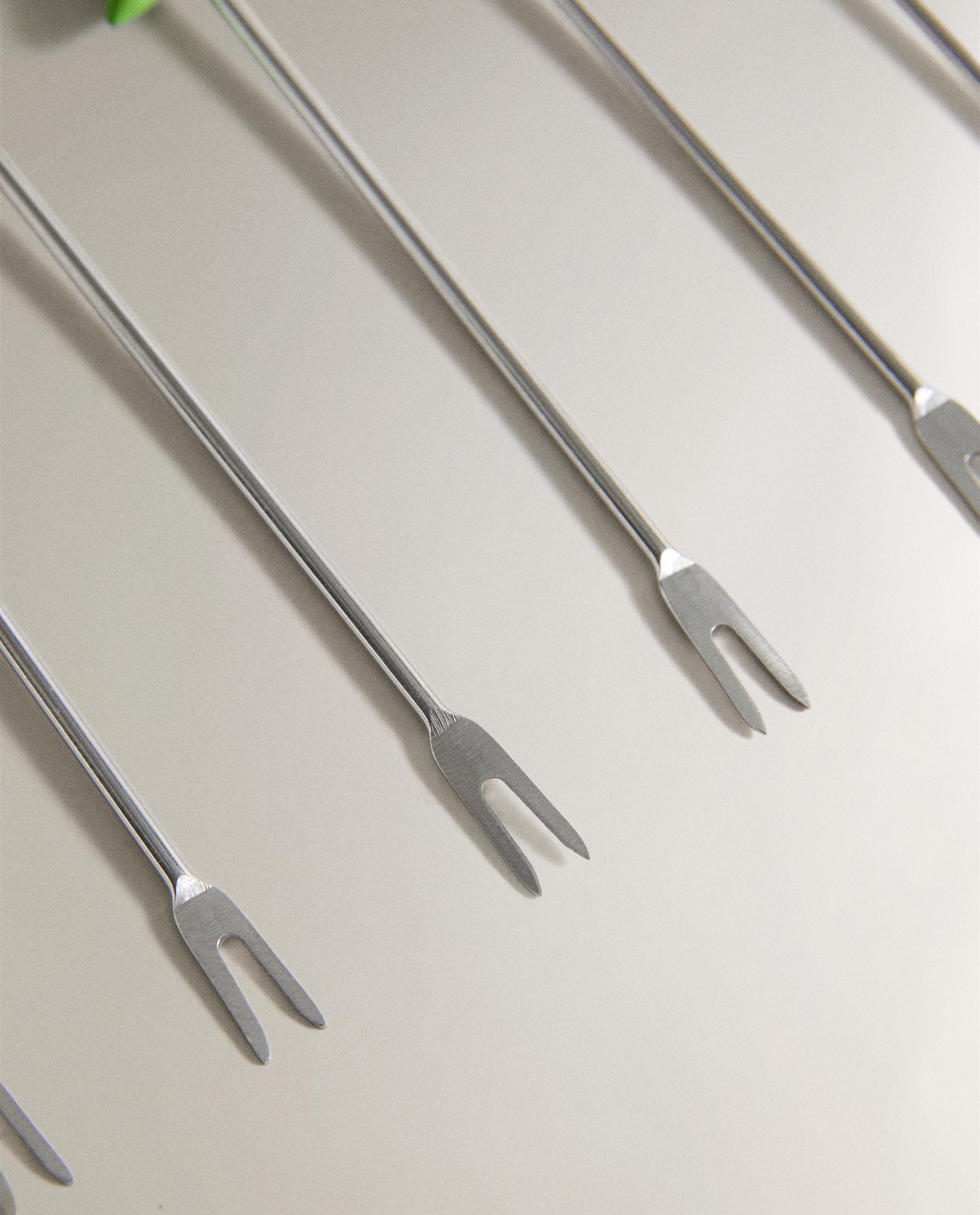 PACK OF CHILLI PEPPER COCKTAIL PICKS product thumbnail 2