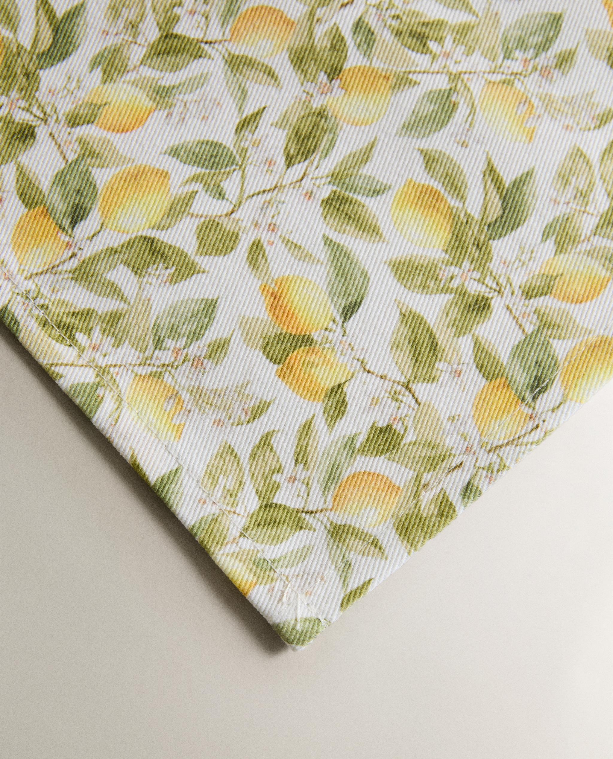 RESIN-COATED COTTON TABLECLOTH WITH LEMON PRINT product thumbnail 6