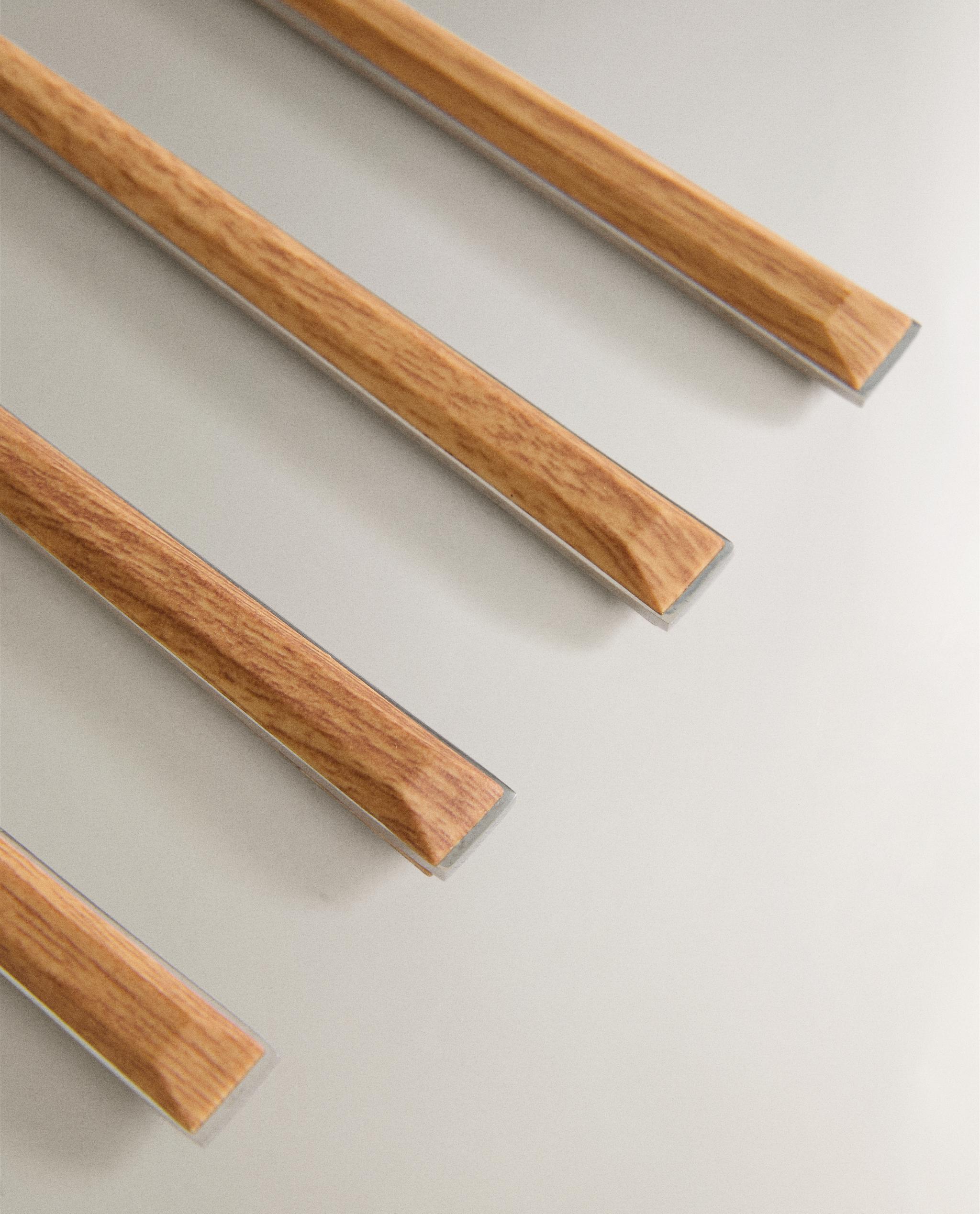PACK OF FORKS WITH WOOD-EFFECT HANDLES (PACK OF 4) product thumbnail 6