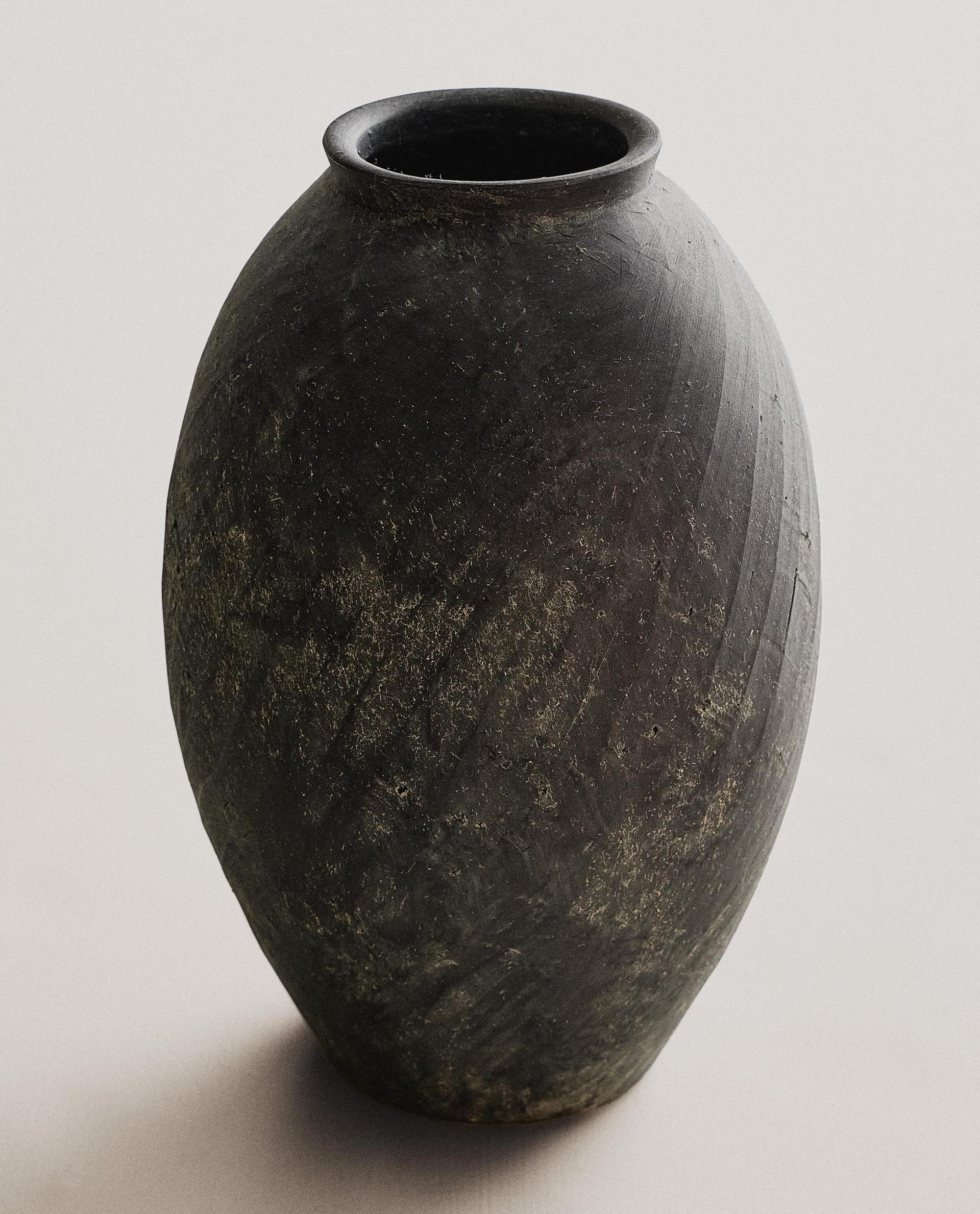 KERAMIKVASE MIT TEXTUR KERAMIKVASE MIT TEXTUR