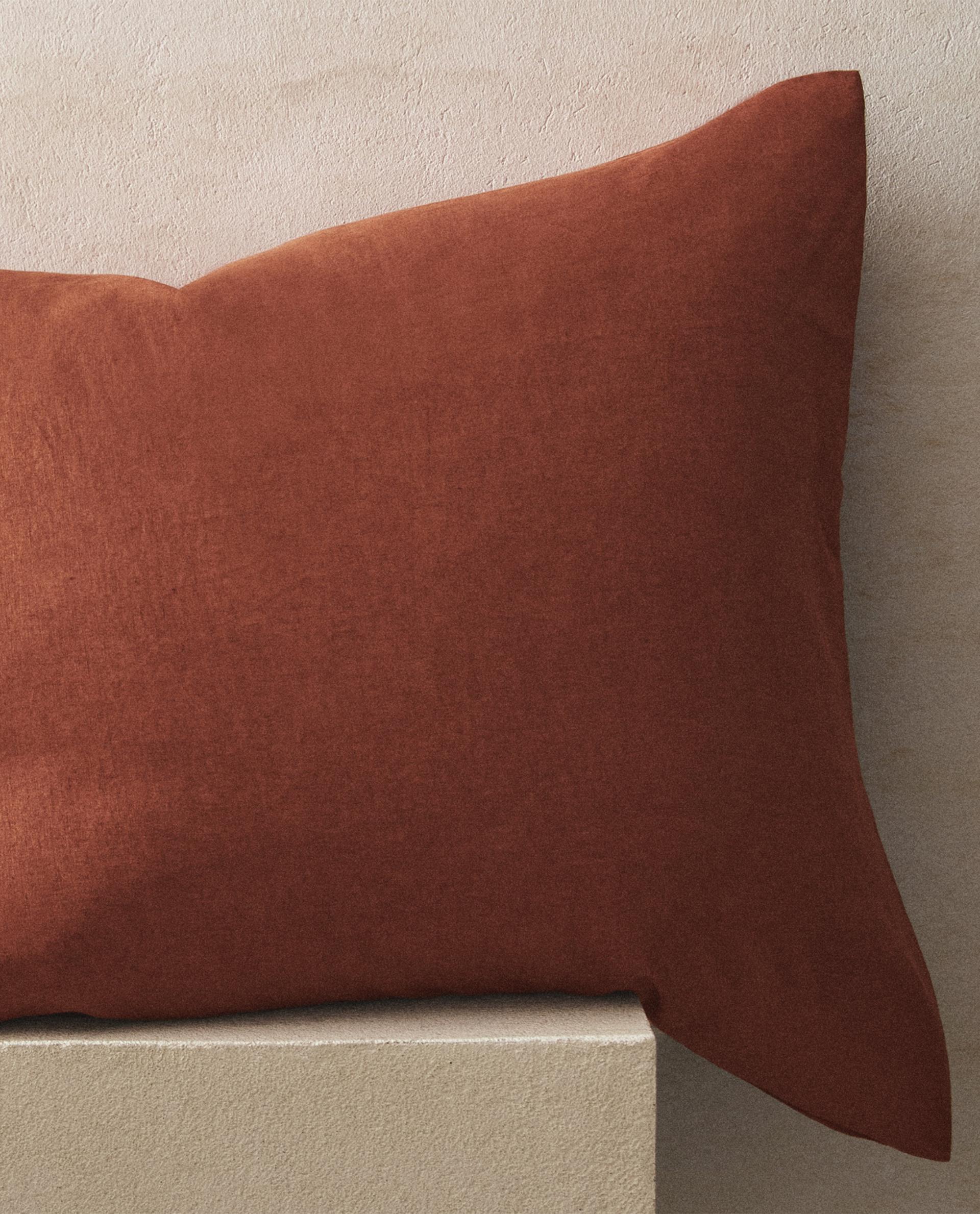 フェザーダウンクッションフィラー XXLサイズ | Zara Home 日本