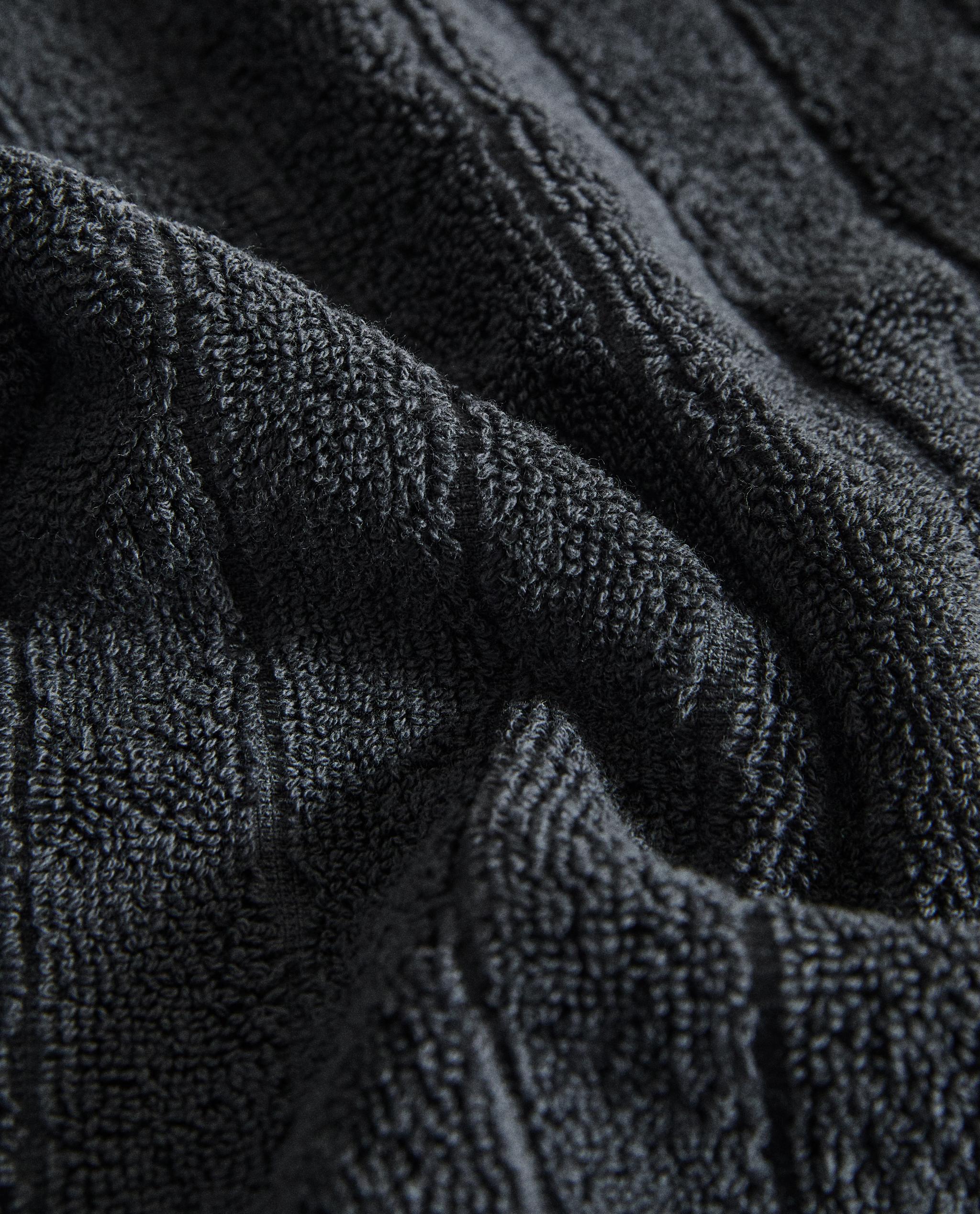 TEXTURED STRIPED BATH TOWEL product thumbnail 5