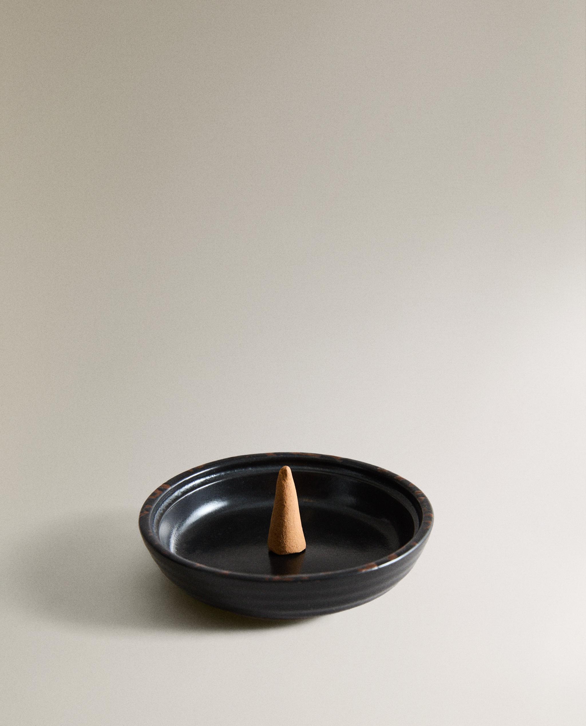 AMBER VANILLA INCENSE CONES AND PLATE PACK (PACK OF 10) product thumbnail 3