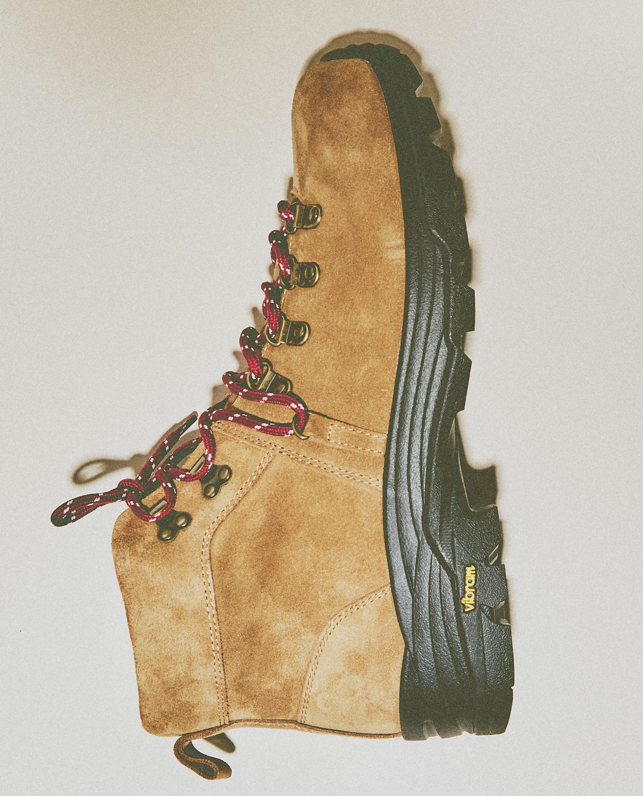 WOOL HIKING BOOTS AND SOCKS product thumbnail 10